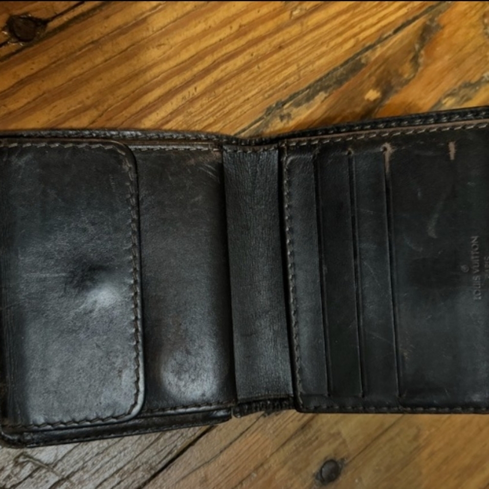 Louis Vuitton Two Folded Wallet made from Utah leather. - Picture 2 of 6